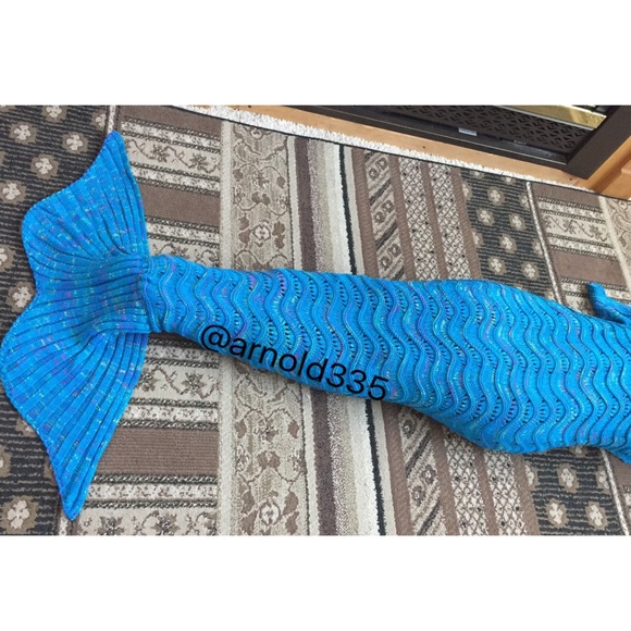 SALE! Blue Mermaid Tail Blanket - Picture 4 of 4