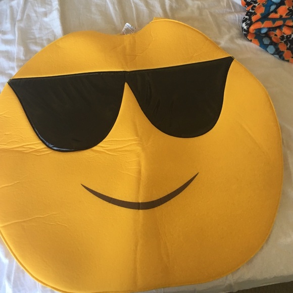 Emoji Halloween costume