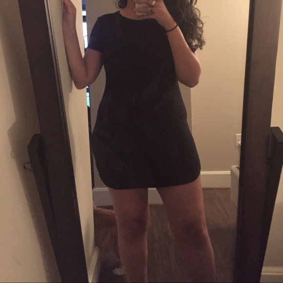Black ribbed curve hem with back lace up