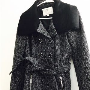 A nice Guess winter coat knee length