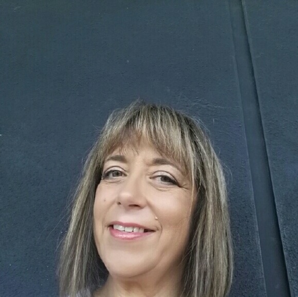 Meet your Posher, Erna - Picture 2 of 2