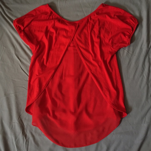 Express split-back top - Picture 2 of 4