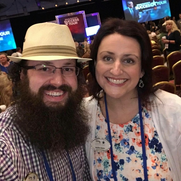 Meet your Posher, Jennifer - Picture 2 of 7