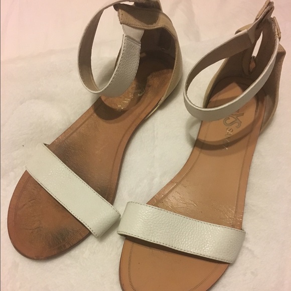 Yosi Samra white sandals