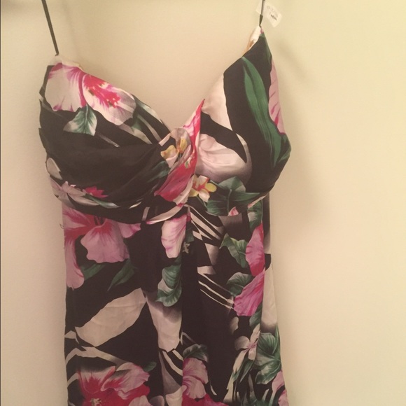 Cache Dress - Picture 3 of 4