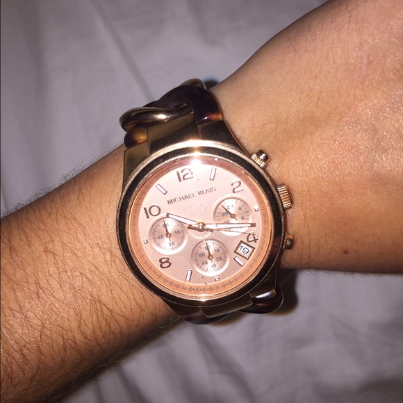 Michael Kors Watch - Picture 3 of 3