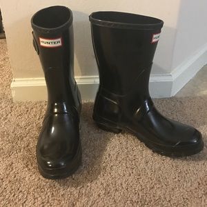 Women's short black Hunter Rain boots