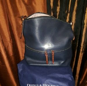 Dooney & Bourke  Handbag
