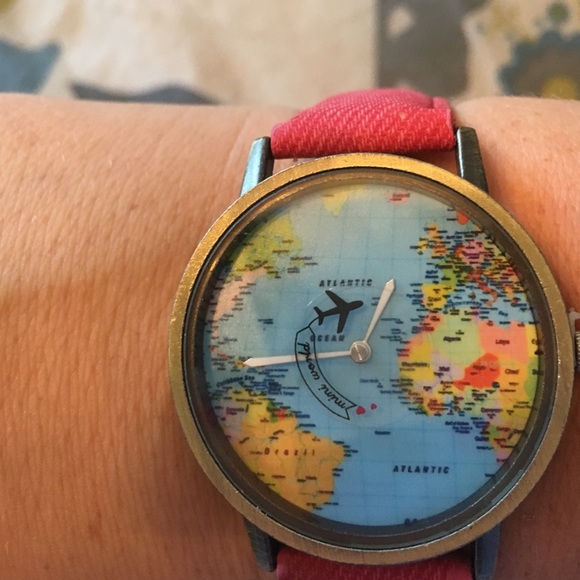 Red World Map Watch - Picture 2 of 3