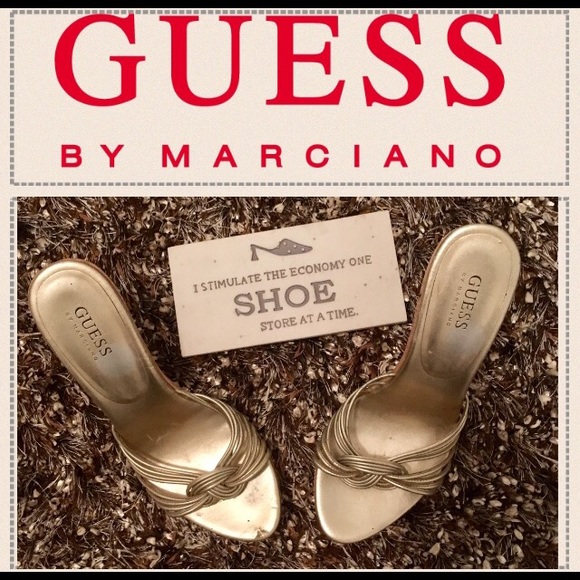 Guess by Marciano Shoes - GUESS BY MARCIANO Metallic Wood Love Knot Slide