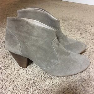 Steve Madden Taupe Pembrook Suede Bootie