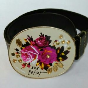 Sassy Genuine leather Betsey Johnson belt