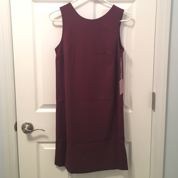 NWT Forever 21 Strapped V-Back Shift Dress - Picture 1 of 2
