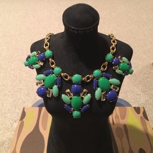 Stella and Dot cocktail necklace