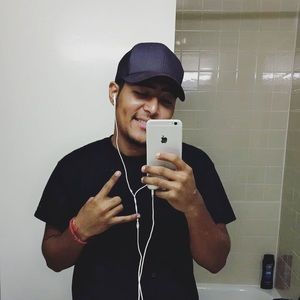 Meet your Posher, Luis