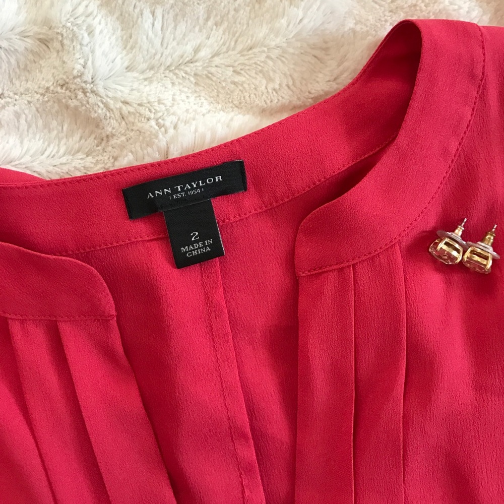 Salmon colored Ann Taylor blouse. - Picture 2 of 5