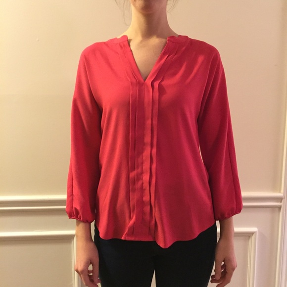 Salmon colored Ann Taylor blouse. - Picture 4 of 5
