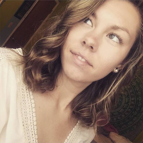 Meet your Posher, Jennifer - Picture 1 of 1