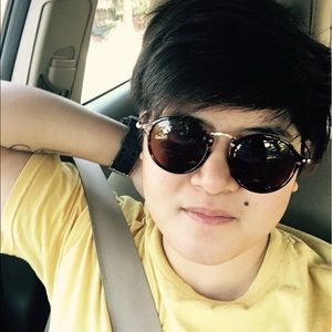 Meet your Posher, Johan