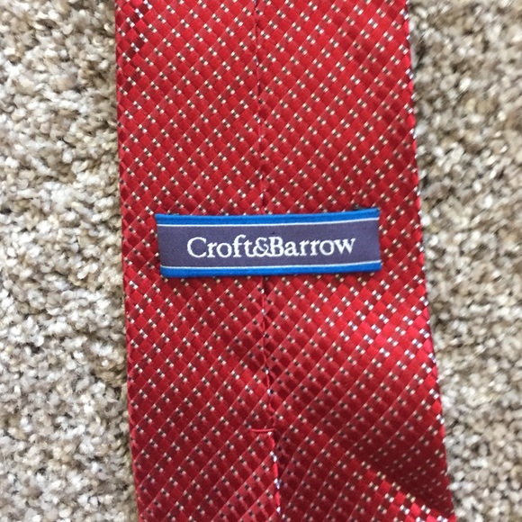 Croft & Barrow red tie - Picture 3 of 3