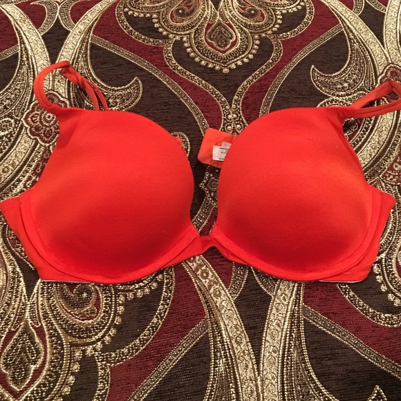 Victoria's Secret Very Sexy push up bra