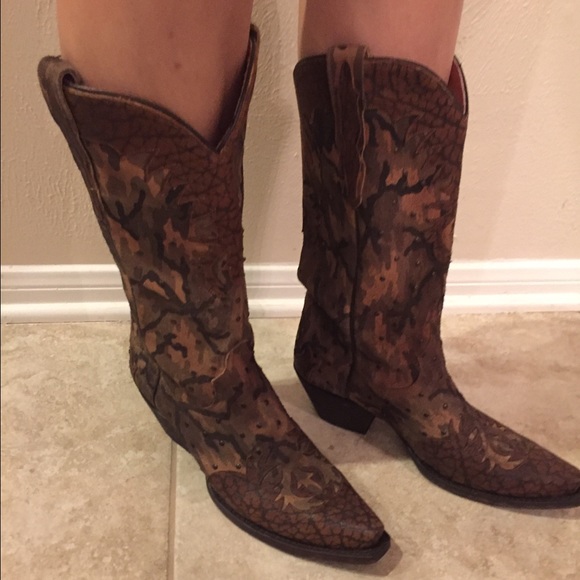 NWOT leather boots
