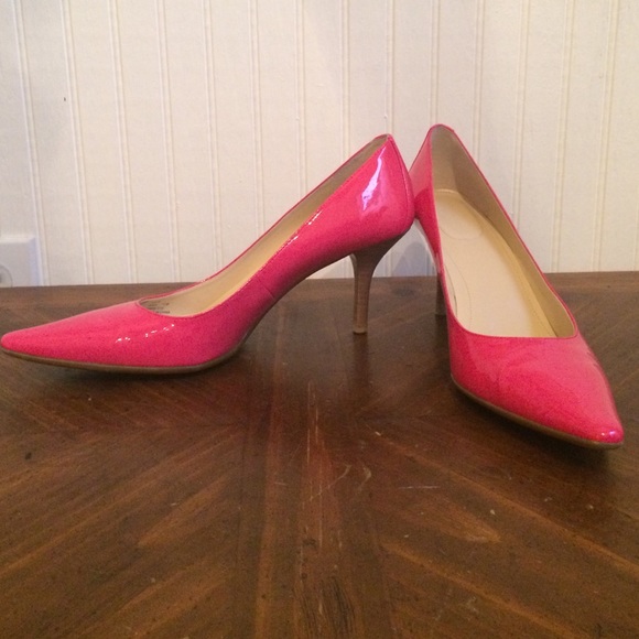 Nine West Shoes - Nine West Hot Pink Pumps