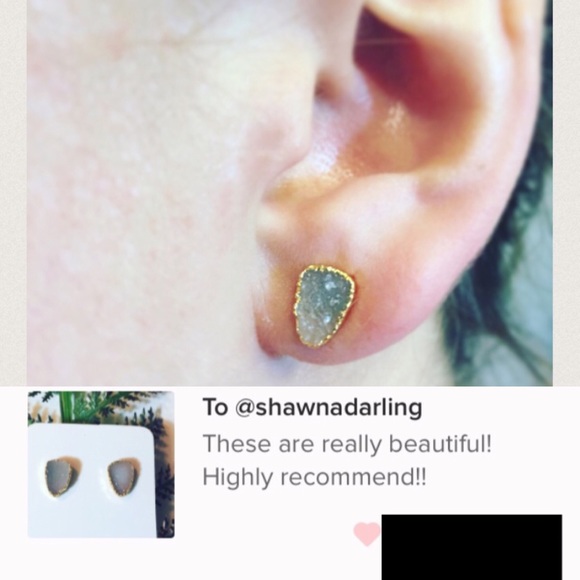 ❗️one left❗️🎉HP🎉Water-droplet Druzy Earrings - Picture 3 of 4