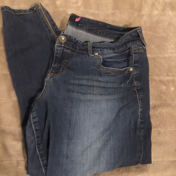 Torrid Stiletto Ankle Zip Jeans