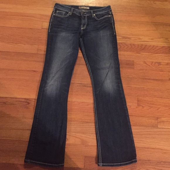 Buckle Jeans