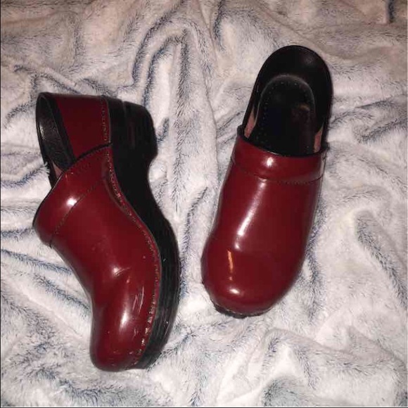 Red patent danskos!!!