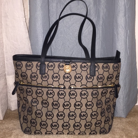 Michael Kors tote