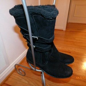 Naturalizer black boots