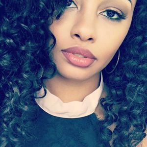 Meet your Posher, Corrie