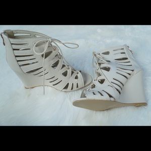 Brand new Yoki Laced wedges