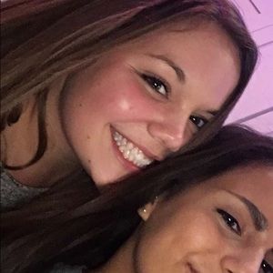 Meet your Posher, Dana