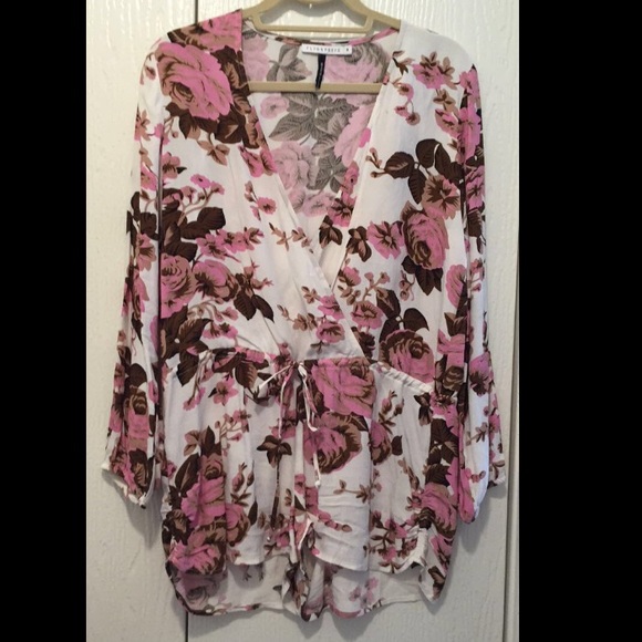 Flynn Skye romper. Worn once!! - Picture 3 of 3