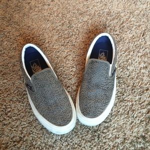 Vans slip on