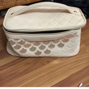 Sephora Vacationer make-up bag