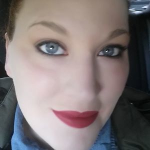 Meet your Posher, Lacey