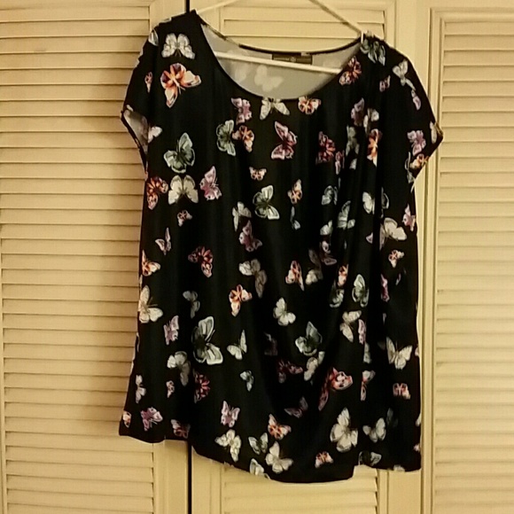 Signature Collection 1X Navy w/Butterflies Top