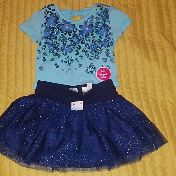 **Flash Sale**NWT girls Justice skirt and top.