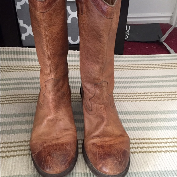Jessica Simpson 2 toned leather cowboy boots