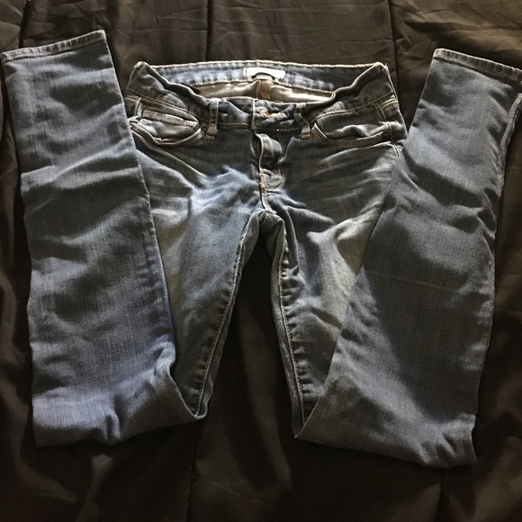 bullhead skinny jeans
