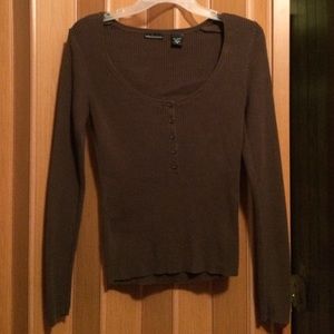 Brown scoop neck Henley sweater