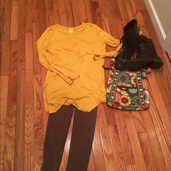 ⬇️year end clearance Plus Size Tunic - Picture 3 of 3