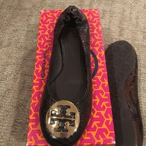 tory burch slippers amazon
