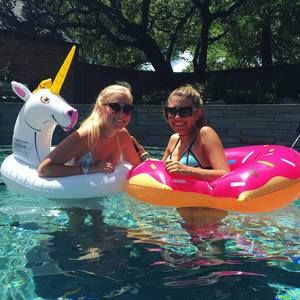 Meet your Posher, Molly