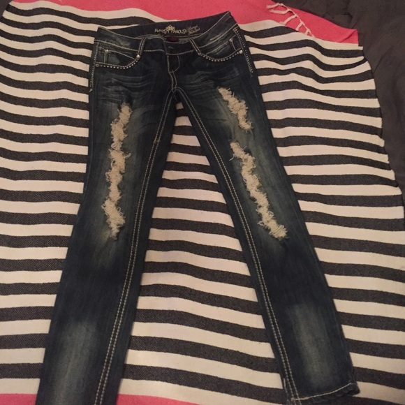 Almost famous ripped jeans w bling