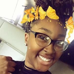 Meet your Posher, Rebekah